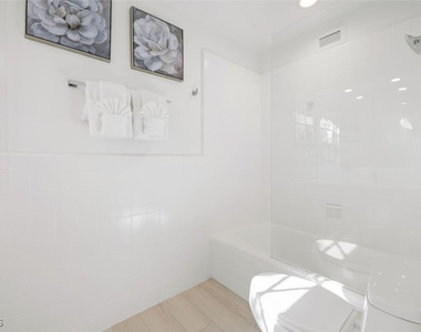 2728 Crayton Road - Photo Thumbnail 24