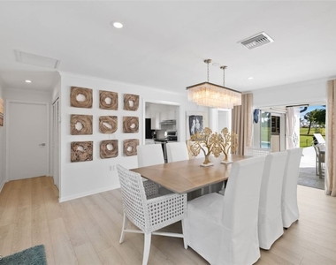 2728 Crayton Road - Photo Thumbnail 7