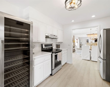 2728 Crayton Road - Photo Thumbnail 9