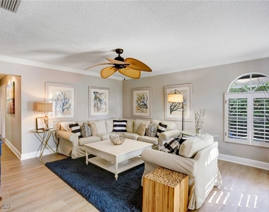749 105th Avenue N - Photo Thumbnail 5