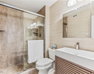 282 4th Street S - Photo Thumbnail 7
