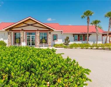 15345 Green Acres Avenue - Photo Thumbnail 9