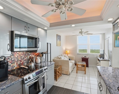 6101 Pelican Bay Boulevard - Photo Thumbnail 19