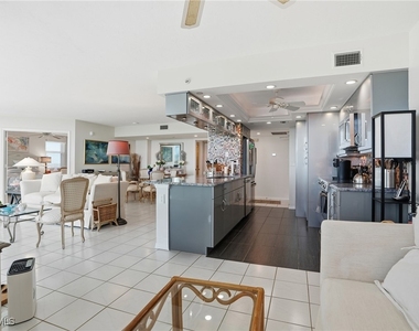 6101 Pelican Bay Boulevard - Photo Thumbnail 23
