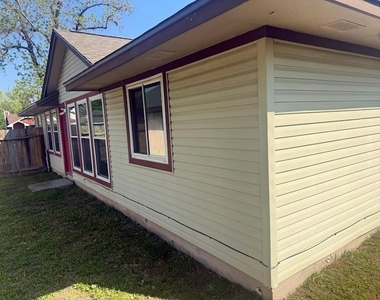 3114 Clear Wing Street - Photo Thumbnail 16