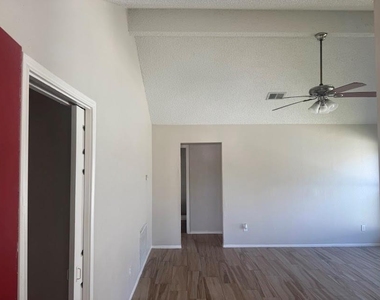 3114 Clear Wing Street - Photo Thumbnail 12