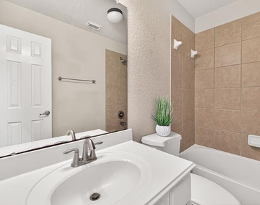 111 S Rocky Point Circle - Photo Thumbnail 30