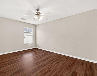 111 S Rocky Point Circle - Photo Thumbnail 33