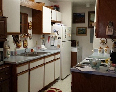 601 E Felt Street - Photo Thumbnail 4