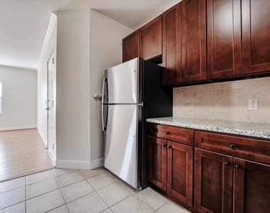 10102 Neuens Road - Photo Thumbnail 8