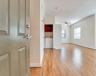 10102 Neuens Road - Photo Thumbnail 3