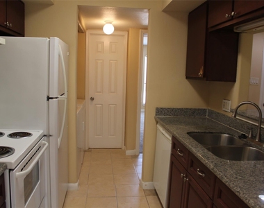 16111 Aspenglenn Drive - Photo Thumbnail 8