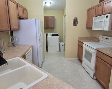 3489 Cambria Circle - Photo Thumbnail 5