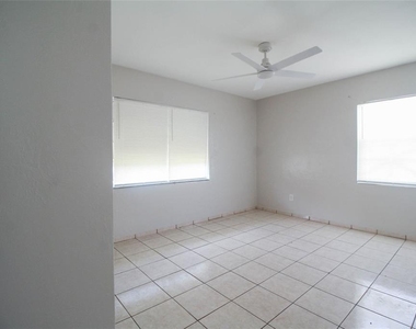 15 N Oxalis Drive - Photo Thumbnail 9