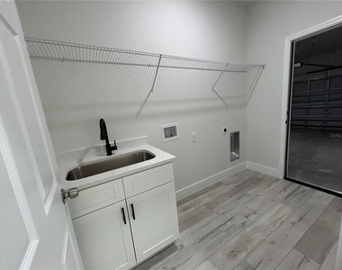 2097 W Hampshire Boulevard - Photo Thumbnail 11