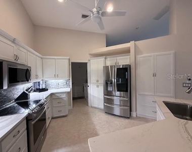 521 Pennyroyal Place - Photo Thumbnail 4