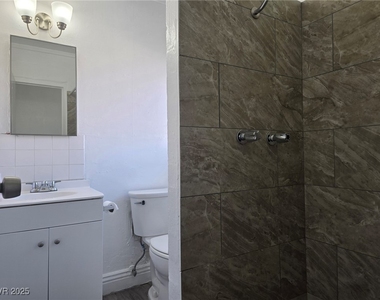 1911 Princeton Street - Photo Thumbnail 4
