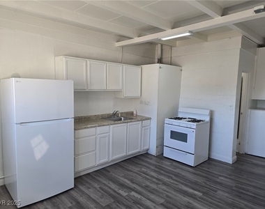 1911 Princeton Street - Photo Thumbnail 1