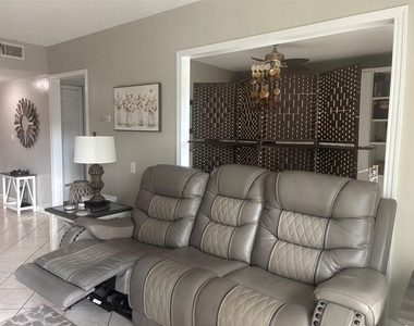 900 River Reach Drive - Photo Thumbnail 7