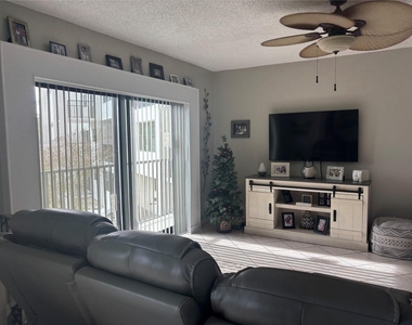 900 River Reach Drive - Photo Thumbnail 9