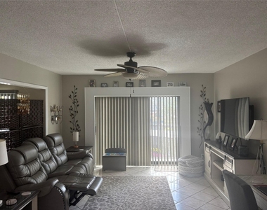 900 River Reach Drive - Photo Thumbnail 10