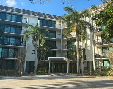 900 River Reach Drive - Photo Thumbnail 1