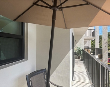 900 River Reach Drive - Photo Thumbnail 21