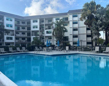 900 River Reach Drive - Photo Thumbnail 16