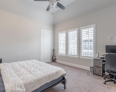 1701 Millsap Lane - Photo Thumbnail 18