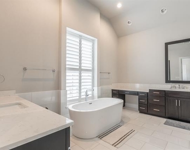 1701 Millsap Lane - Photo Thumbnail 19