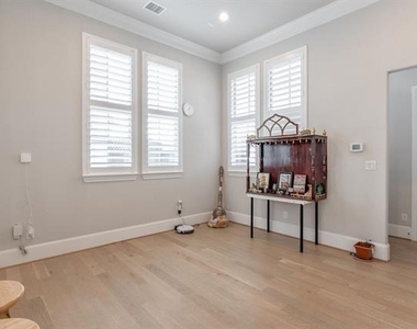 1701 Millsap Lane - Photo Thumbnail 13
