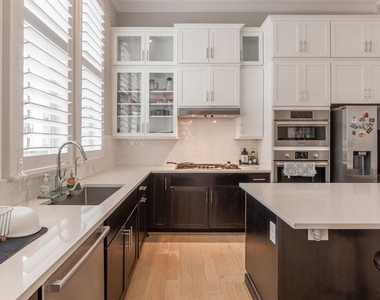 1701 Millsap Lane - Photo Thumbnail 8