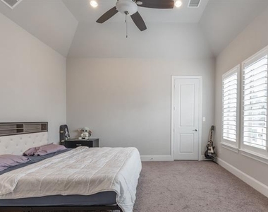 1701 Millsap Lane - Photo Thumbnail 17
