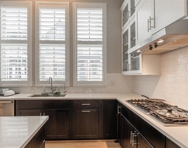 1701 Millsap Lane - Photo Thumbnail 11
