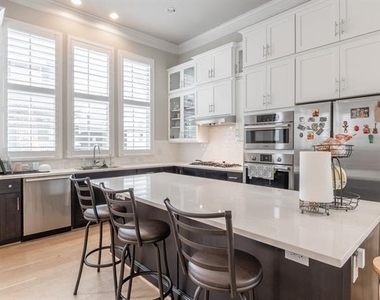 1701 Millsap Lane - Photo Thumbnail 9