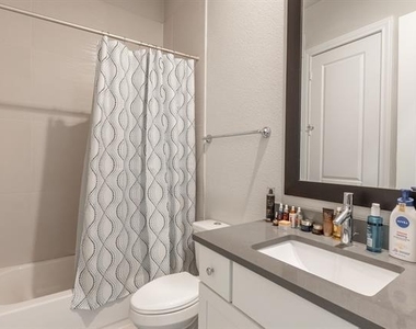 1701 Millsap Lane - Photo Thumbnail 23