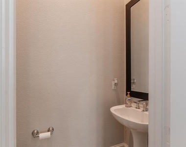 1701 Millsap Lane - Photo Thumbnail 16