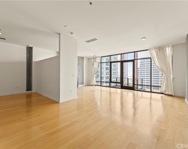 1100 S Hope - Photo Thumbnail 5
