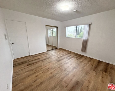 534 Santa Clara Avenue - Photo Thumbnail 21