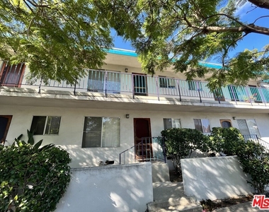 534 Santa Clara Avenue - Photo Thumbnail 7