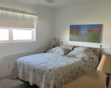 2980 Crosley Drive E - Photo Thumbnail 8