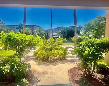 2800 Nw 47th Terrace - Photo Thumbnail 32