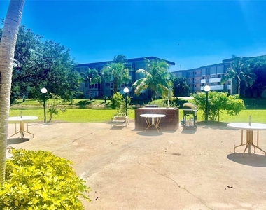 2800 Nw 47th Terrace - Photo Thumbnail 30