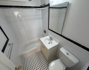 86-15 Ava Place - Photo Thumbnail 18