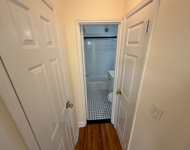 86-15 Ava Place - Photo Thumbnail 17