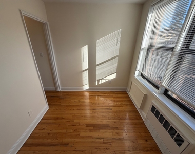 86-15 Ava Place - Photo Thumbnail 15
