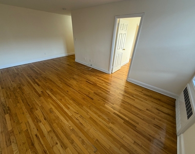86-15 Ava Place - Photo Thumbnail 12