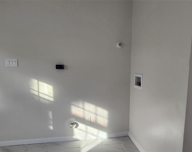 192 Cypress Drive - Photo Thumbnail 10