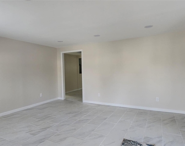 192 Cypress Drive - Photo Thumbnail 2