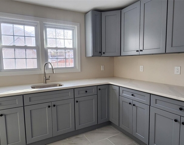192 Cypress Drive - Photo Thumbnail 9